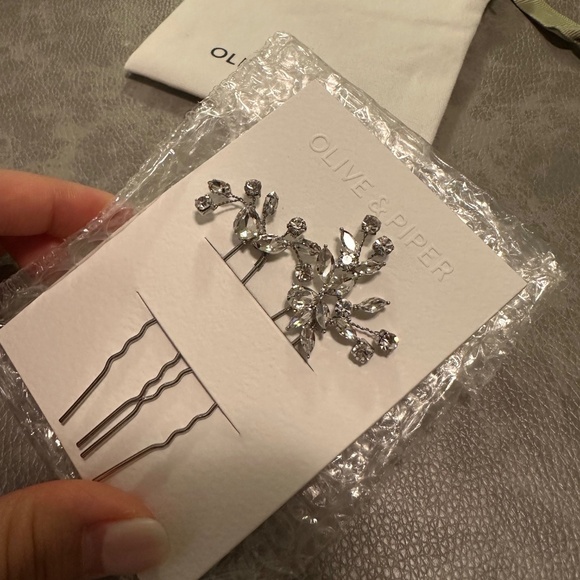 Hudson Hair Pins (set of 2) Olive and Piper - Picture 1 of 2